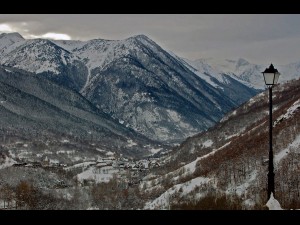 Vall d'Aran. Panoràmica de la Vall a l'hivern